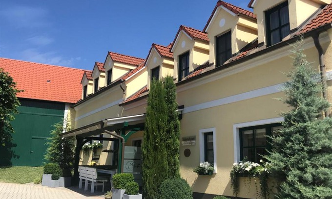 Goettlesbrunn-Arbesthal Lit Et Petit-Déjeuner | Weingut & Gästezimmer Edelmann