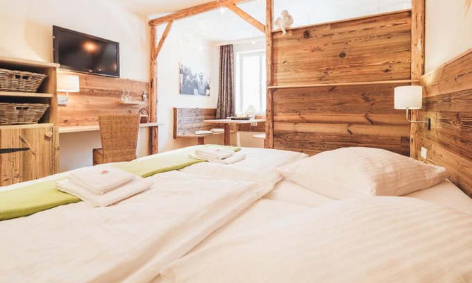 Klingenbach Hôtel | Weinwirtshaus Wlaschits