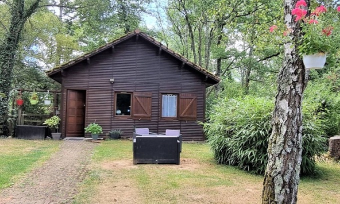 Balledent Cabine | Weir Cottage: Privé Lakeside Gite En Situation idyllique. Un idéal pour se détendre!