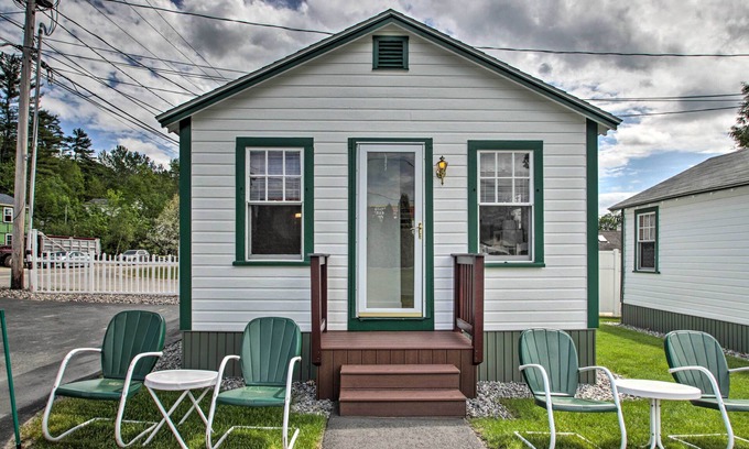 Laconia Cabine | Weirs Channel Cottage w/ Beach Access!