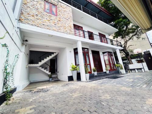 Nugegoda Maison | Welaratne Apartment