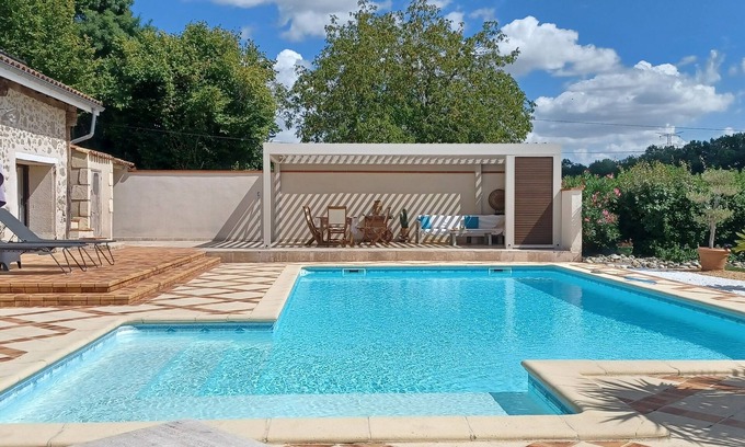 Montagnac-sur-Auvignon Maison | Bienvenu au gîte du caillou.