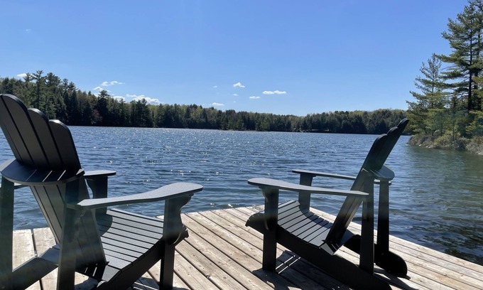 Dysart et al Cottage | Welcome to Burdock Lakehouse - a Peaceful Waterfront Retreat
