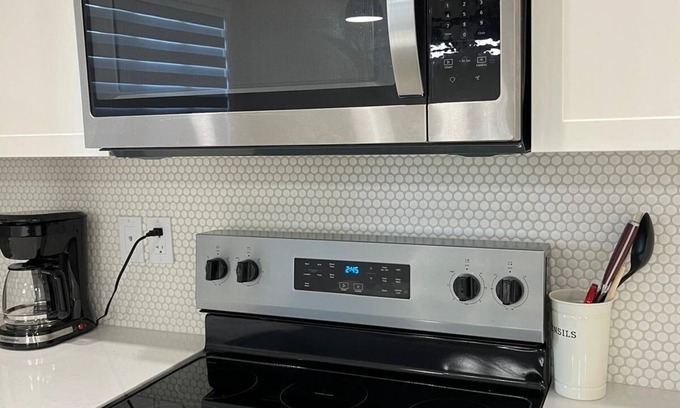 Regina Maison | Welcome to Charming brand new 3-bedroom house in Regina.