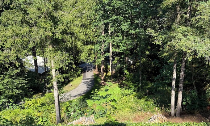 Cultus Lake Cottage | Welcome to Cultus Lake’s “Aspen” at The Cedars