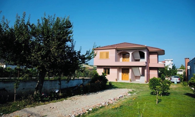 Rade Maison | Welcome to Dreamy Escape