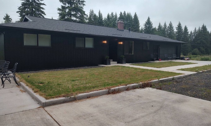 Clatskanie Maison | Welcome to Fox Fir Acres, your oasis in the country