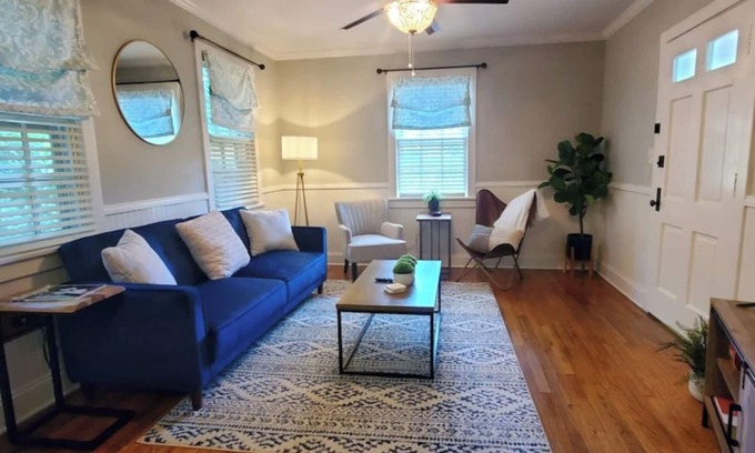 Columbus Maison | Hilltop Cottage Summa