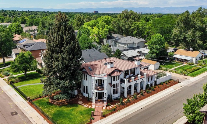 University Park Maison | Welcome to Maison Monroe, A Sophisticated Denver Retreat in South Denver