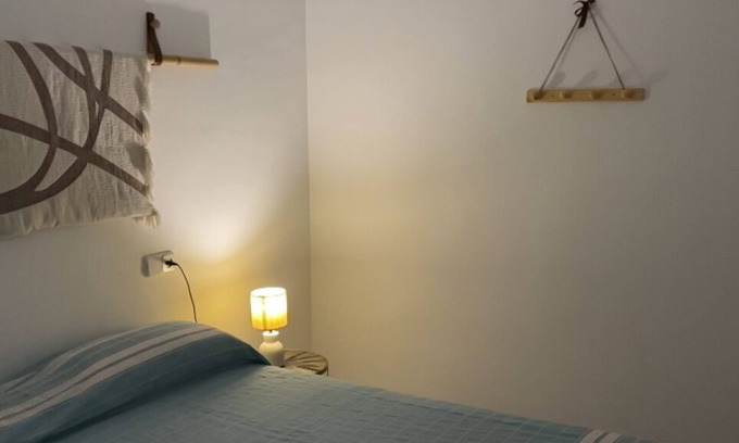 Badia Gran Lit Et Petit-Déjeuner | "Welcome to Mikytom's Casita, your ideal vacation retreat.