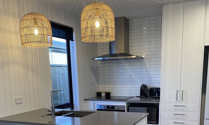 Poike Maison | Welcome to Oioi Holiday Home
