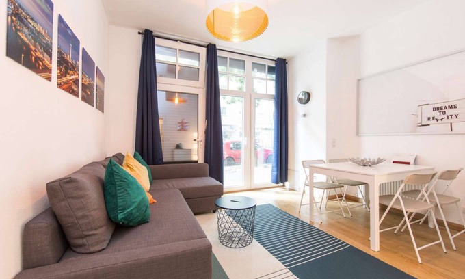 Neukoelln Appartement | Welcome to our apartment in Berlin-Neukölln close by Körnerpark.