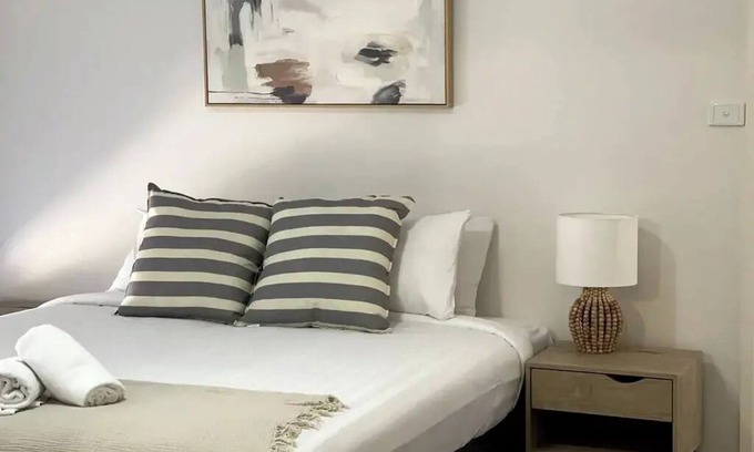 Lloyd Appartement | Welcome to our stylish 3BR villa, perfect for an escape