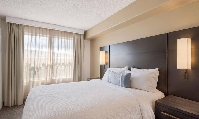 Reno/Tahoe Airport Station Balnéaire | Welcome to Paradise! 3 Breathtaking Units, Close to Nevada Historical Society!