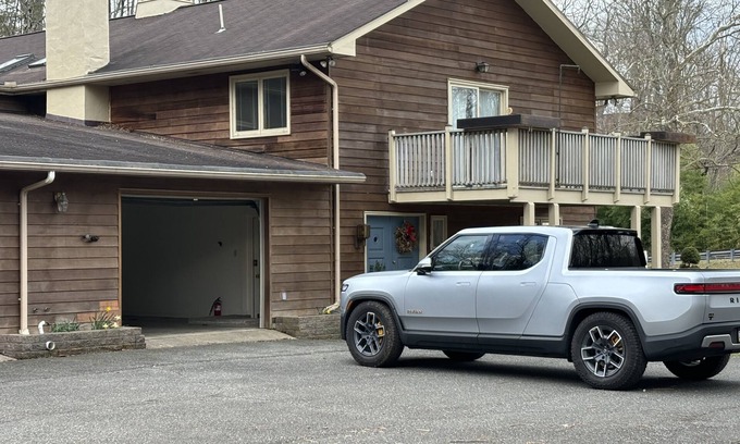 Parker Ford Maison | Welcome to Sanatoga Springs! Your private lake house.