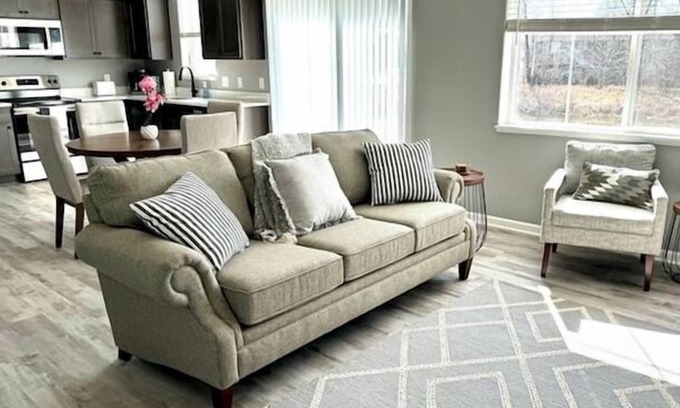 Mankato Maison | Welcome to Serenity - Spacious 4-bedroom townhome in Mankato minutes from MSU