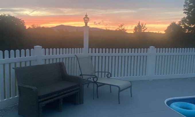 Jaffrey Maison | Welcome to Sunset Mountain Retreat! A gorgeous 5 bdrm house in Jaffrey, NH.