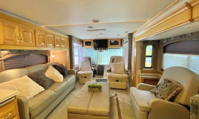 West Salem Maison | WELCOME TO THE CITY VIEW RV!
