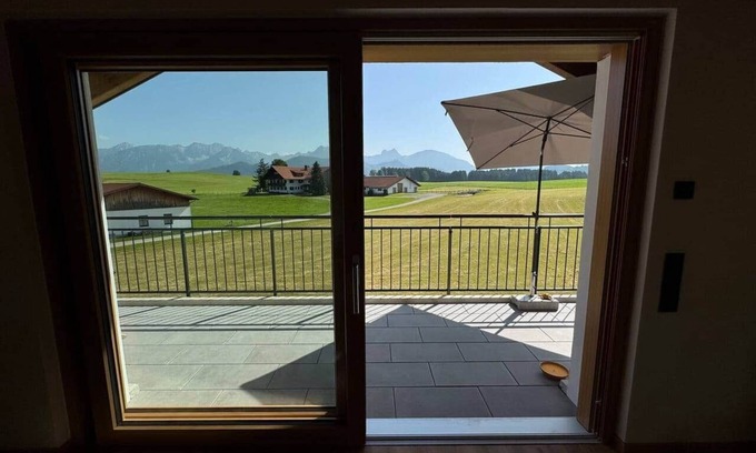 Schraden Appartement | Welcome to the "Gams im Glück" vacation apartment - Allgäu mountain view included