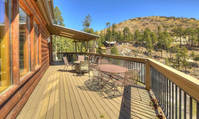 Summerhaven Cabine | Welcome to The Getaway! Spacious cabin in Mt Lemmon Az