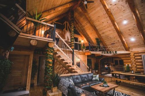 Saint-Philemon Chalet De Ski | Welcome to the JUNGLE - Log cabine - SPA