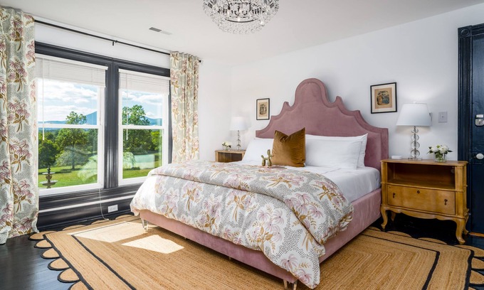 Nellysford Hôtel | Welcome to the newly appointed Everett Estate: Where Modern Luxury Meets Historic Charm