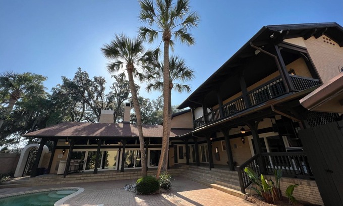 Governor's Walk Maison | Welcome to The Urban Mansion in Midtown Tallahassee