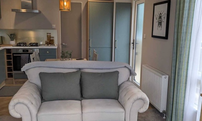 Malton Cabine | Welcome to Waterfoot Lodge - Your Gateway to Tranquility and Adventure!