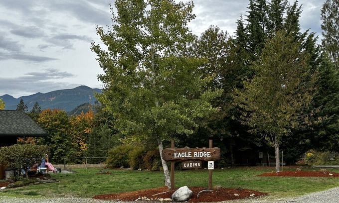 Concrete Maison | Welcome to your year-round mountain getaway and historic ranch in the foothills of the North Cascades!