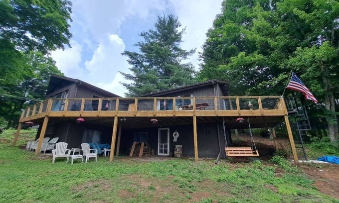 Colton Maison | Welcoming 3-bedroom house with WiFi in charming Colton