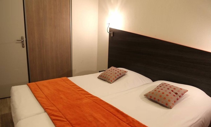 Chevilly-Larue Hôtel | Welcoming Studio with Easy Orly Airport Access & Access to Tramway