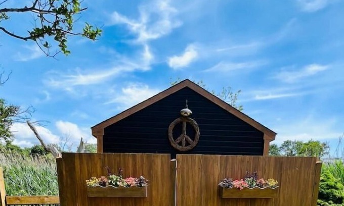 Guilford Maison | 🌾Brand New Tiny Home! Downtown & Beachy☀️
