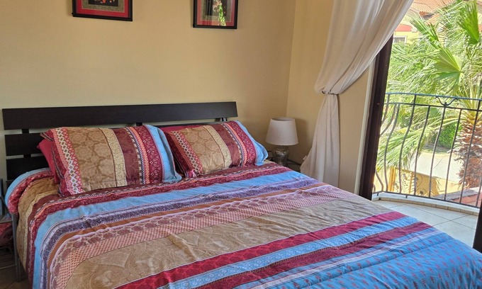 Gold Coast Maison | Welcoming villa within five minutes of the beach.