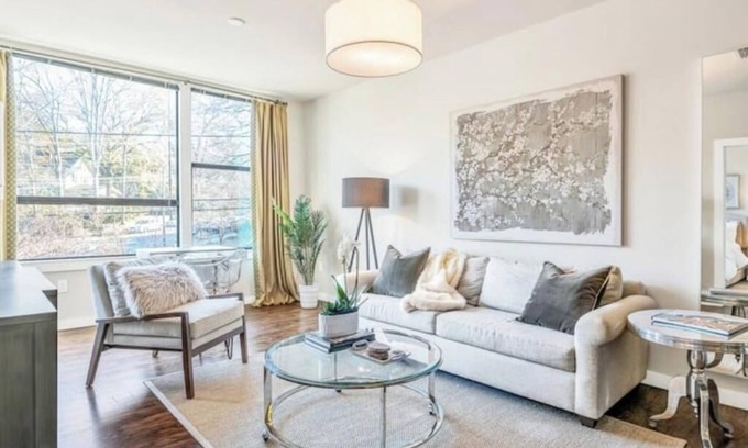 Poncey-Highland Appartement | Well appointed apartment w/full gym & gated parking in the heart of Inman Park!