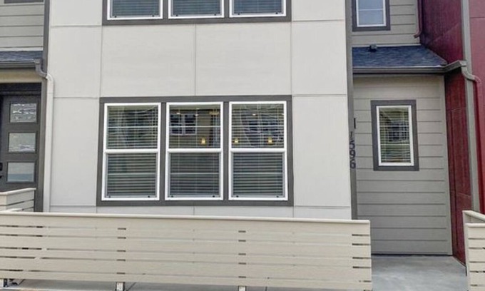 Colorado Springs Maison | Well Appointed 3-Bedroom Townhome
