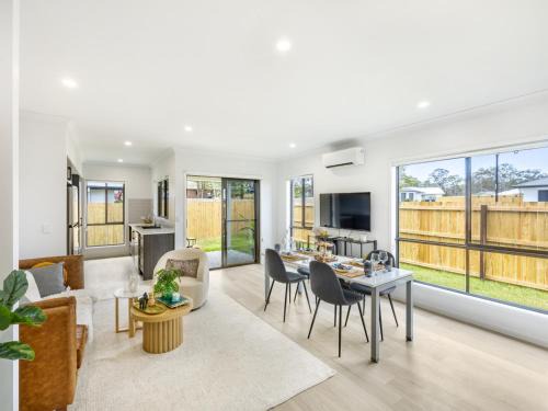 Browns Plains Maison | Well decorated cozy 3BR home at Browns Plain