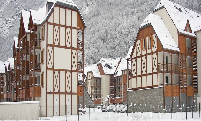 Saint-Mamet Appartement | Appartement bien entretenu avec thermes