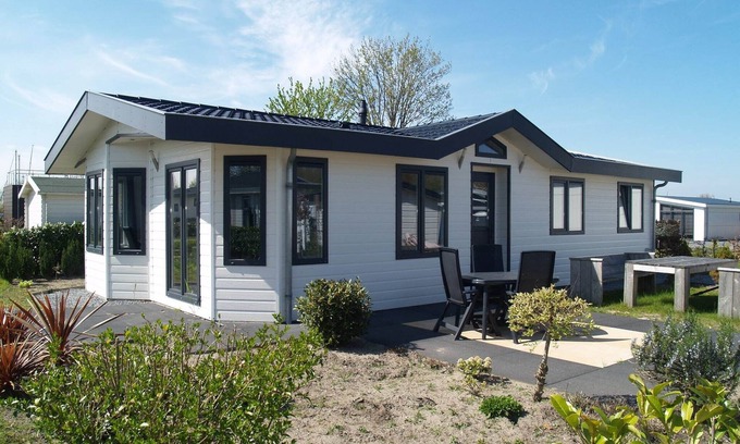 Dordtse Biesbosch Chalet De Ski | Chalet bien cuidado no lejos del Biesbosch