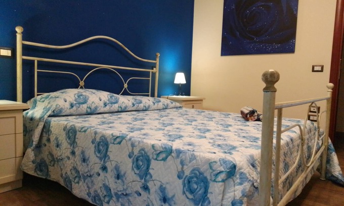 Villasimius Maison | Maison soignée, centre ville, wifi, climatisation, place de parking