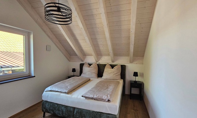 Finsing Appartement | Well-kept, quiet FEWO in Eicherloh. 20 min. from Therme Erding/ Messe MUC/ Flugh