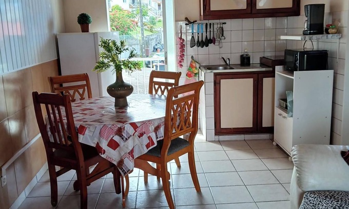 Le Vauclin Appartement | well-located, commanding apartment