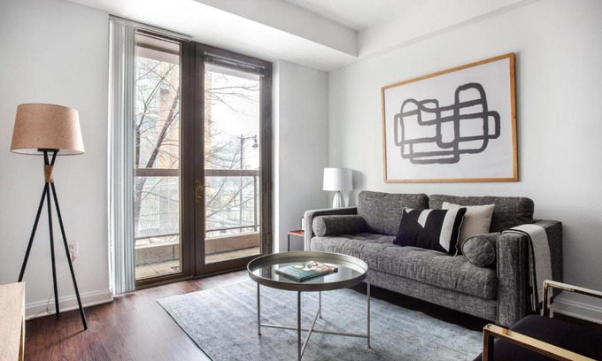 East Cambridge Appartement | Well-located Kendall Sq 1BR w courtyard BOS-388