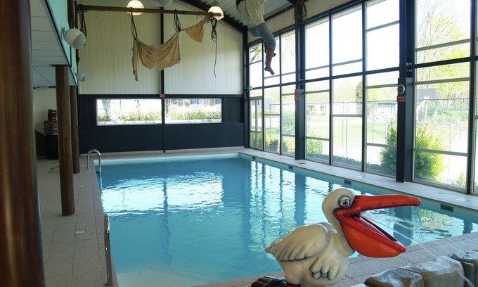 Dordtse Biesbosch Chalet De Ski | Well-maintained Chalet Near Biesbosch