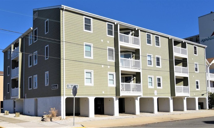Sea Isle City Copropriété | Well-maintained Sea Isle City condo Sleeps 6
