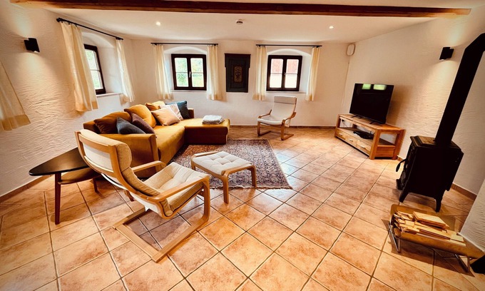 Brannenburg Appartement | Wendelstein vacation apartment, 180sqm with balcony, for max. 8 people