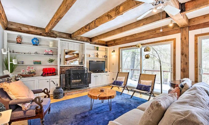 West Cornwall Maison | West Cornwall Cabin about 4 Mi to Covered Bridge!