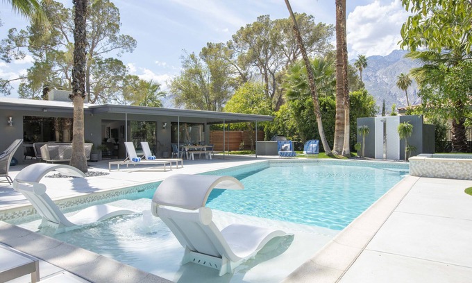 El Mirador Maison | West Elm House 2019: Les Sept-Quatre-Vingts