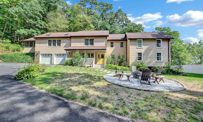 Middle Hope Maison | West Point Mountain House