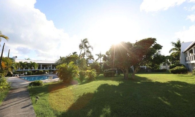 Carlton Appartement | West Side Gem: Spacious 2-Unit Haven