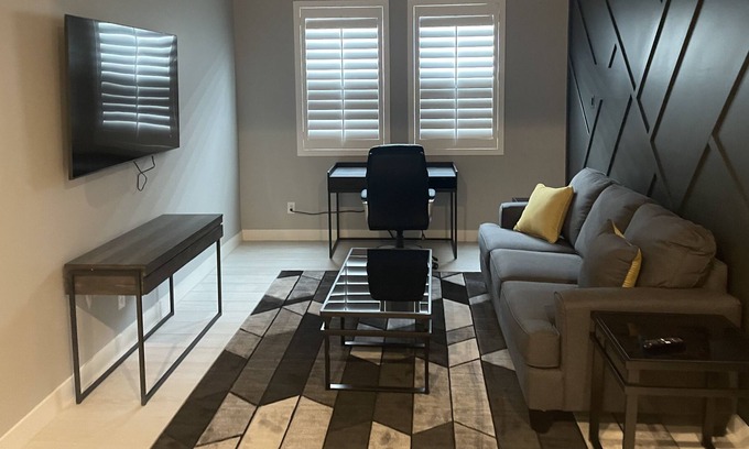 Maricopa County Maison | West valley nice access to sporting events